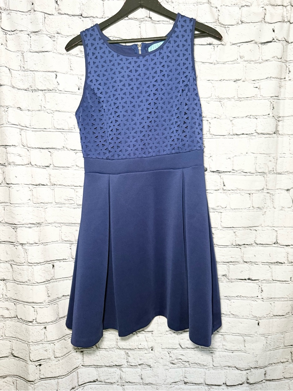 Dina Be navy dress. Size L